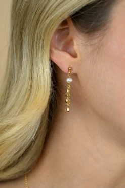 Sale Zinzi 37mm gold plated zilveren oorstekers met druppels en witte zoetwaterparels ZIO2753