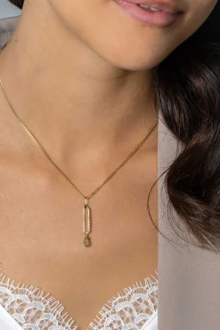 Zinzi 37mm gold plated zilveren hanger met trendy open ovale vorm en peervormige hanger groen peridot ZIH2430 (zonder collier)