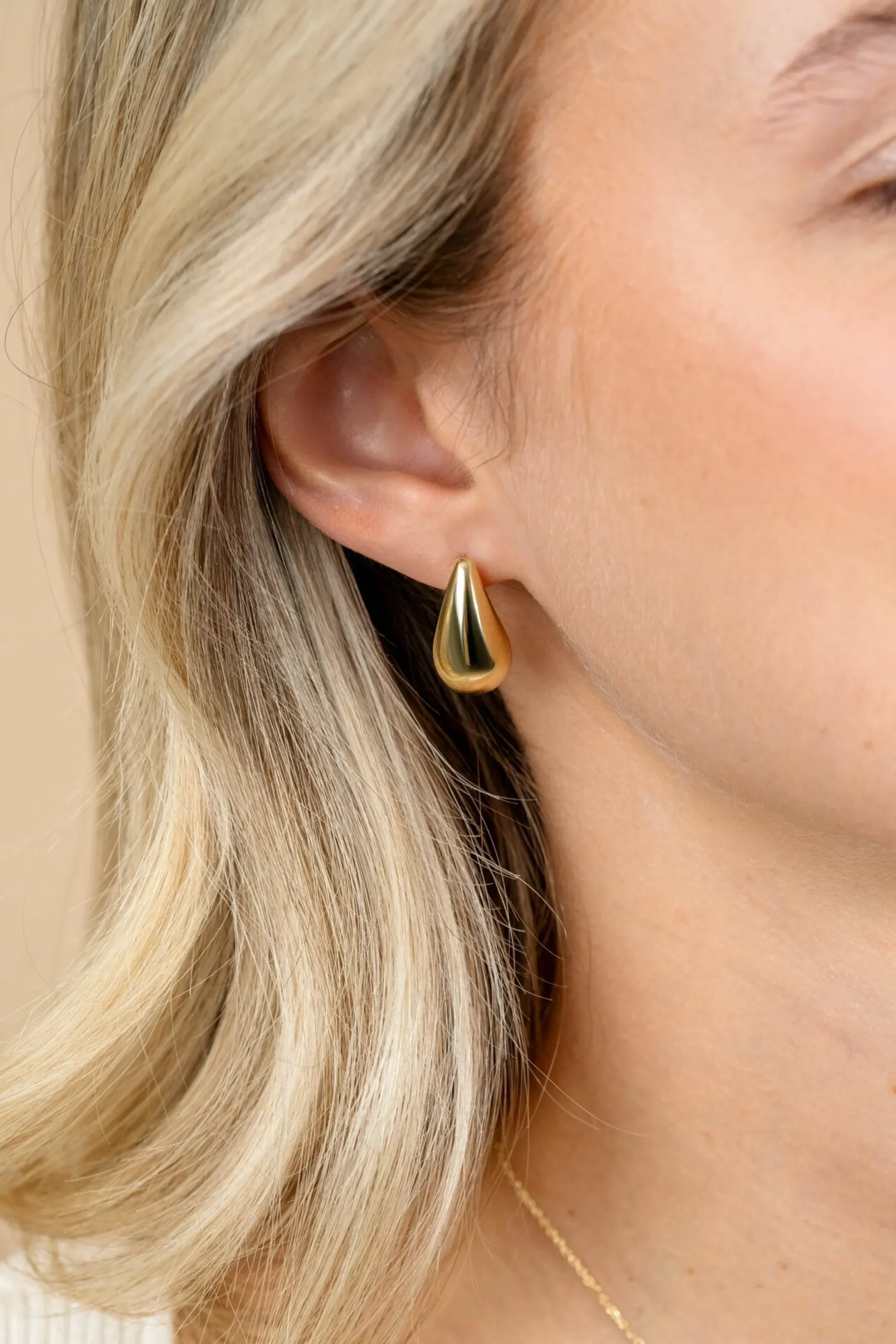 Zinzi 20mm gold plated zilveren oorstekers in organische druppelvorm ZIO2589G