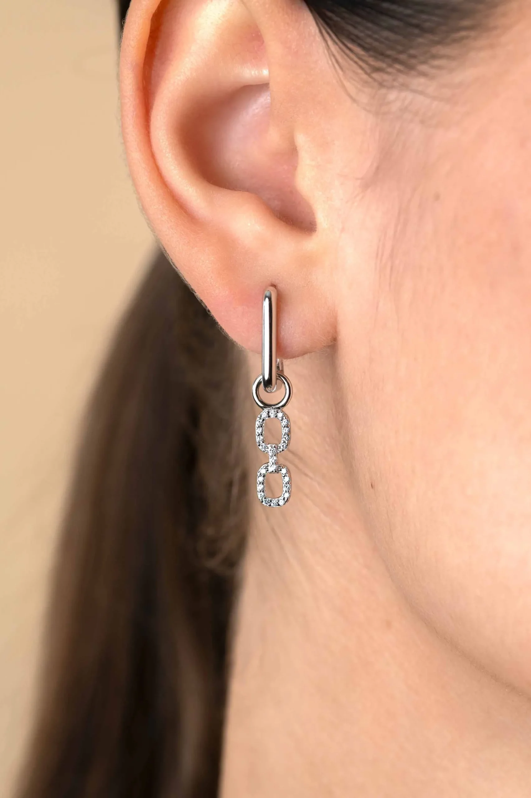 New Zinzi 19mm zilveren oorbedels met trendy ovale schakels, schitterend bezet met witte zirconia's ZICH2552 (zonder oorringen)