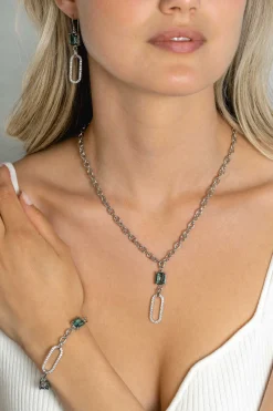 New Zinzi 58mm zilveren oorhangers met schitterende ovale schakel, bezet met witte zirconia's en groenachtig blauwe (petrol) kleursteen in vierpootszetting ZIO2487L