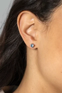 Sale Zinzi 6mm zilveren oorknoppen ronde lichtblauwe kleursteen chatonzetting ZIO1383B