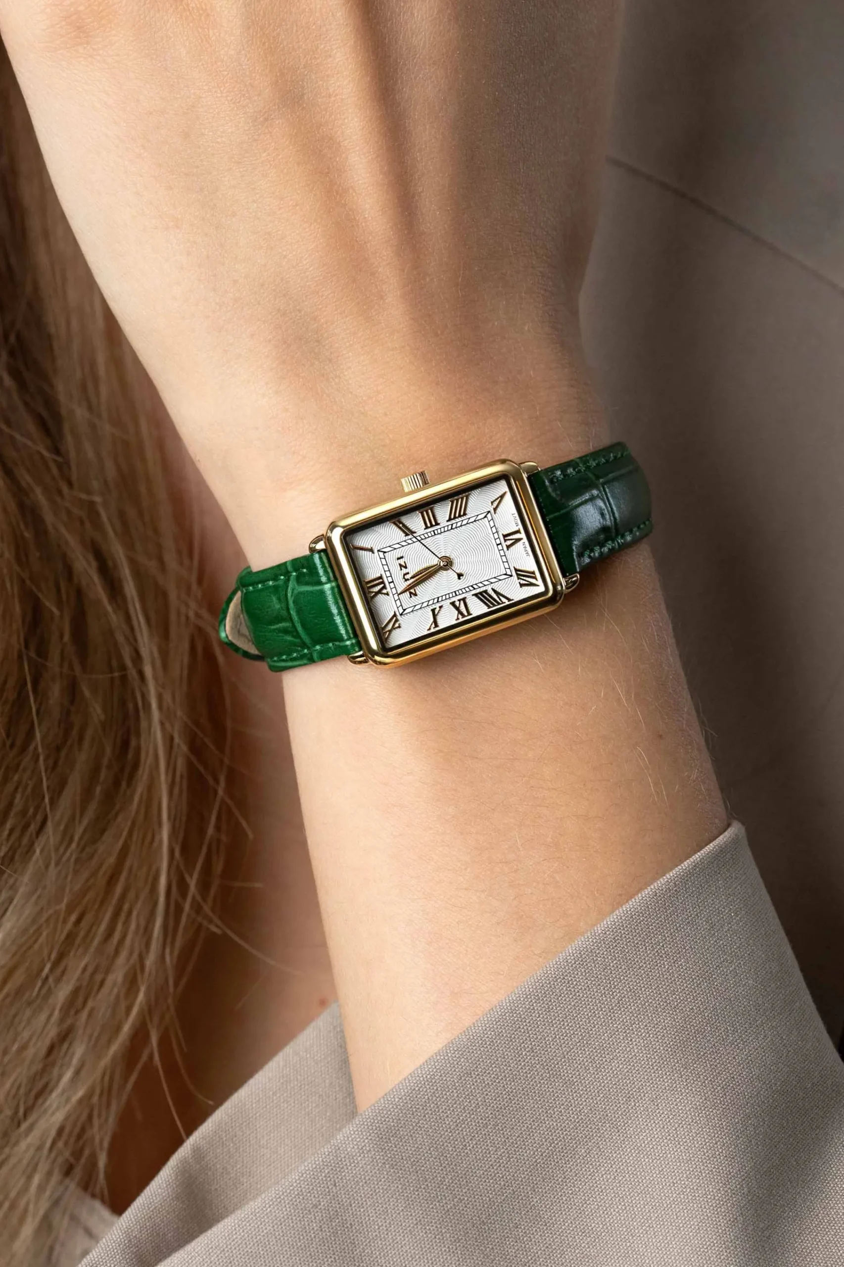 New Zinzi Elegance bicolor horloge witte wijzerplaat en rechthoekige goudkleurige kast en groene leren band 28mm extra dun ZIW1907G