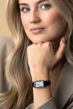 Zinzi Elegance horloge witte wijzerplaat en rechthoekige kast zwarte leren band 28mm extra dun ZIW1906Z