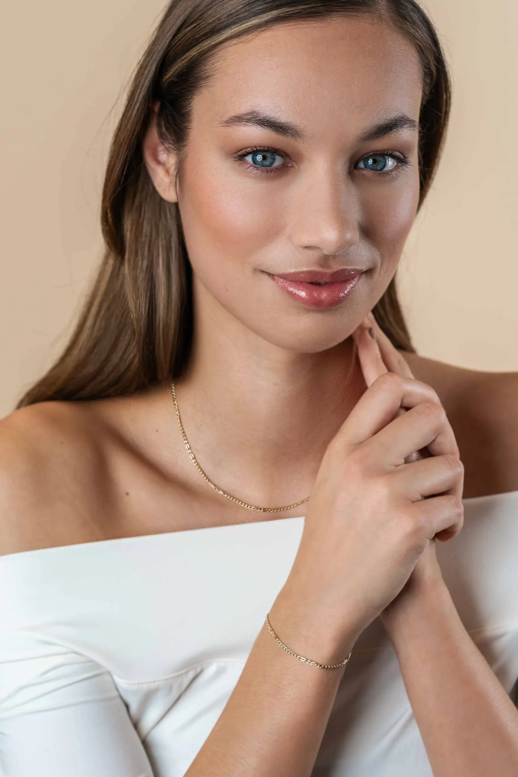 Clearance Zinzi Gold 14 karaat gouden massieve gourmet armband met valkenoog schakels 2mm breed 17-19cm ZGA498