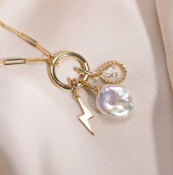 Outlet Zinzi Gold 14 krt gouden hanger met witte parel 10mm in natuurlijke vorm ZGH405 (zonder collier)