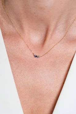 Online Zinzi Gold 14 krt gouden ketting 45cm, in het midden bezet met fijne witte, lichtblauwe en donkerblauwe zirconia's ZGC381