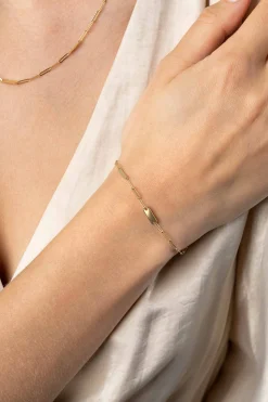 Best Zinzi Gold 14 krt gouden schakelarmband met paperclip schakels (1,8mm breed) en drie gladde plaatjes 19cm ZGA443