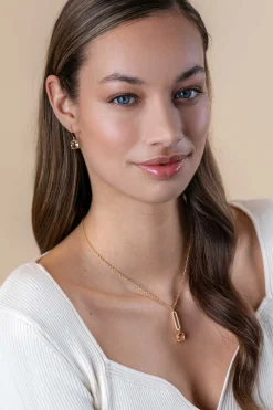 Clearance Zinzi gold plated zilveren jasseron ketting met schitterende open ovale vorm en vierkante hanger in licht roze 42-45cm ZIC2579