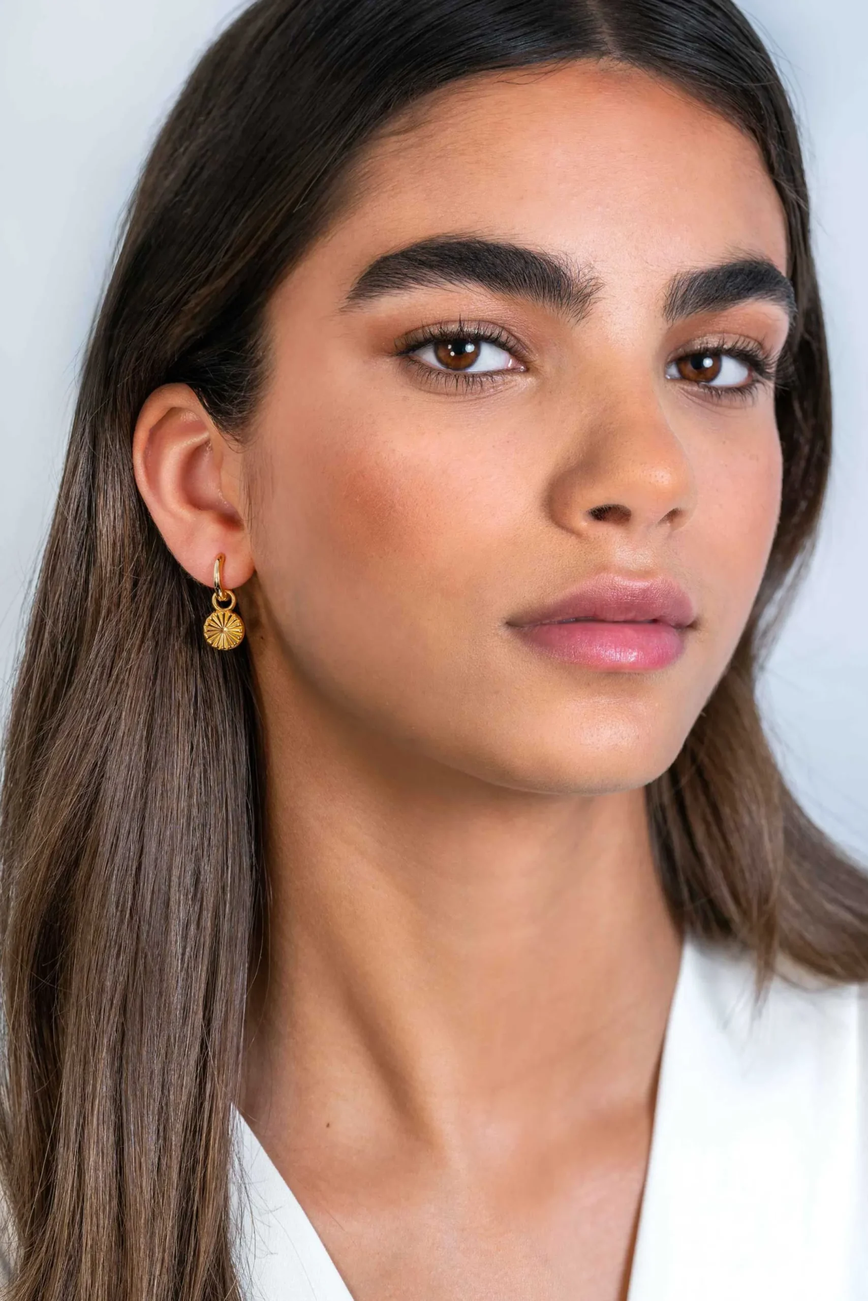 Hot Zinzi gold plated zilveren oorbedels zon met zonnestralen 10mm ZICH2296 (zonder oorringen)