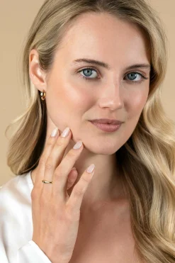 Best Zinzi gold plated zilveren ring organisch gevormd 3,5mm breed bezet met witte zirconia ZIR2628