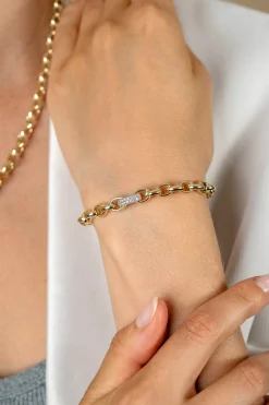 Outlet Zinzi gold plated zilveren schakel armband met een ronde schakel bezet met witte zirkonia's 6mm breed 19cm ZIA2664