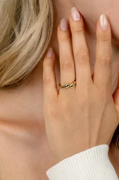 Clearance Zinzi gold plated zilveren gladde ring met twee druppelvormen 7mm breed ZIR2682G