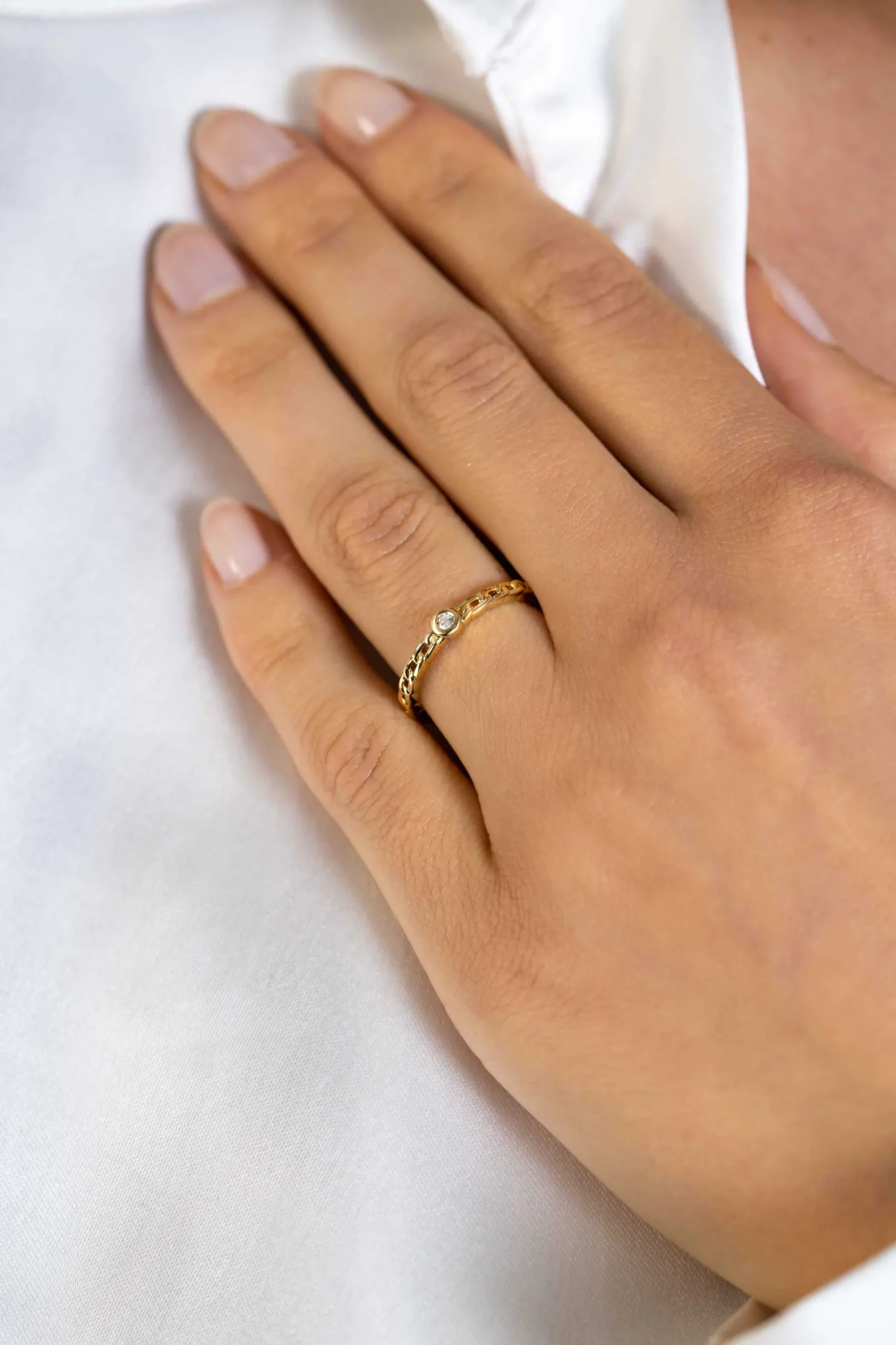 Discount Zinzi gold plated zilveren aanschuifring gourmet schakel met ronde witte zirconia ZIR2376