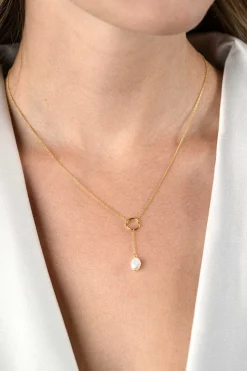 Clearance Zinzi gold plated zilveren Y-ketting met open rondje en bungelend witte zoetwaterparel in organische vorm 42-45cm ZIC2615