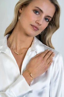 Outlet Zinzi gold plated zilveren lange oorsieraden 38mm met twee ovale schakels, bezet met witte zirconia's ZIO2371Y