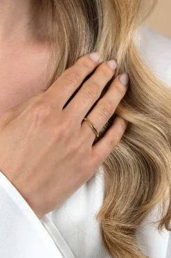 Best Zinzi gold plated zilveren ring organisch gevormd 2,5mm breed ZIR2610G