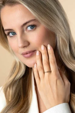 Zinzi gold plated zilveren aanschuifring 3mm breed met open ovale vormen en ronde witte zirconia's ZIR2269Y