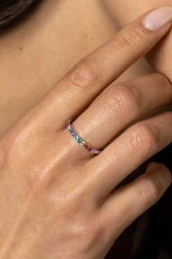Best Zinzi zilveren aanschuifring 2mm breed met een symbolische regenboog aan kleurstenen ZIR2486