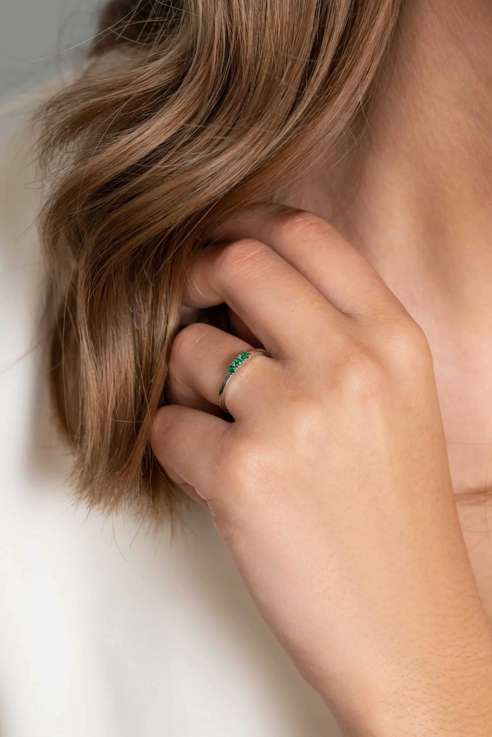 New Zinzi zilveren aanschuifring chaton gezet groen ZIR2127G