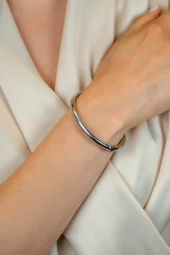 Best Zinzi zilveren bangle armband glad 5mm ronde buis en luxe scharniersluiting ZIA2754