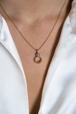 Discount Zinzi zilveren bicolor ronde hanger 20mm gedraaid motief, bezet met witte zirconia's ZIH2390Y (zonder collier)