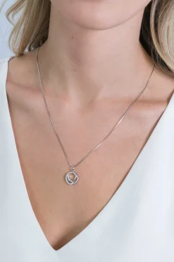 Sale Zinzi zilveren hanger 15 mm, symboliseert verbondenheid, witte zirconia's ZIH2119S (zonder collier)