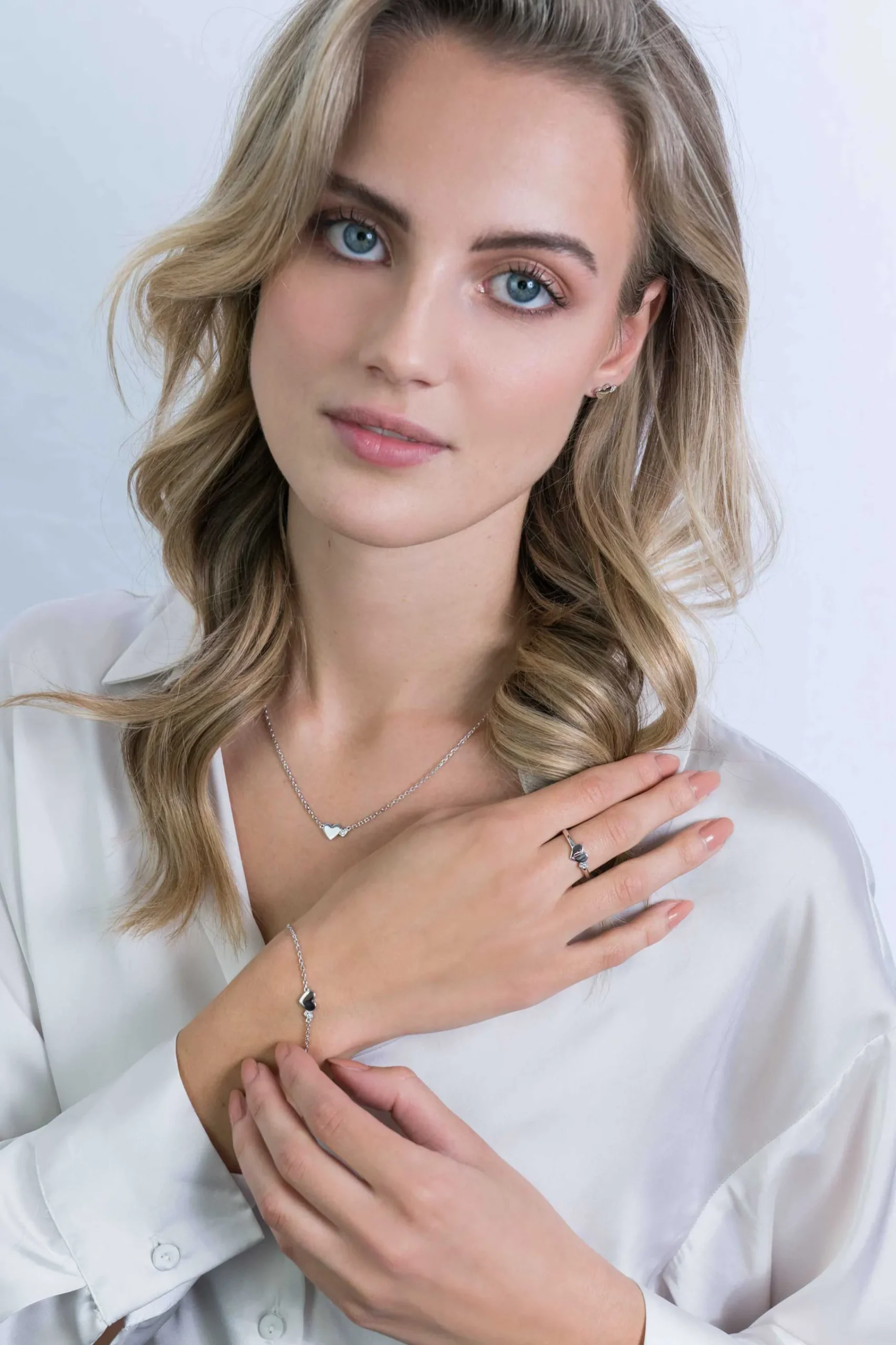 Discount Zinzi zilveren ketting met hartjes zirconia's/zilver 42-45cm ZIC2137