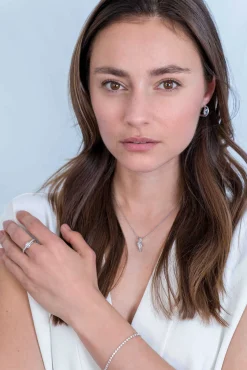 Discount Zinzi zilveren luxe cross-over ring ovale witte zirconia ZIR2190