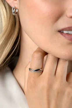 Clearance Zinzi zilveren multilook ring (6mm breed) organisch gevormd met twee golvende banen, waarvan één bezet met witte zirconia's ZIR2629