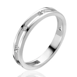 New Zinzi zilveren multi-look ring, met de look van twee smalle ringen waartussen drie witte zirconia's zijn bevestigd ZIR2451