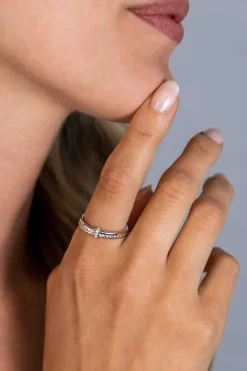 New Zinzi zilveren multi-look ring glad gedraaide buis met witte zirconia's ZIR2324
