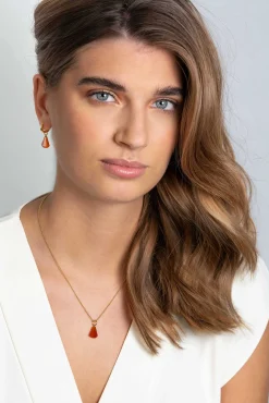 Discount Zinzi zilveren oorbedels 14K geel verguld in kegelvorm met koraalrood agaat 8mm ZICH2256R (zonder oorringen)