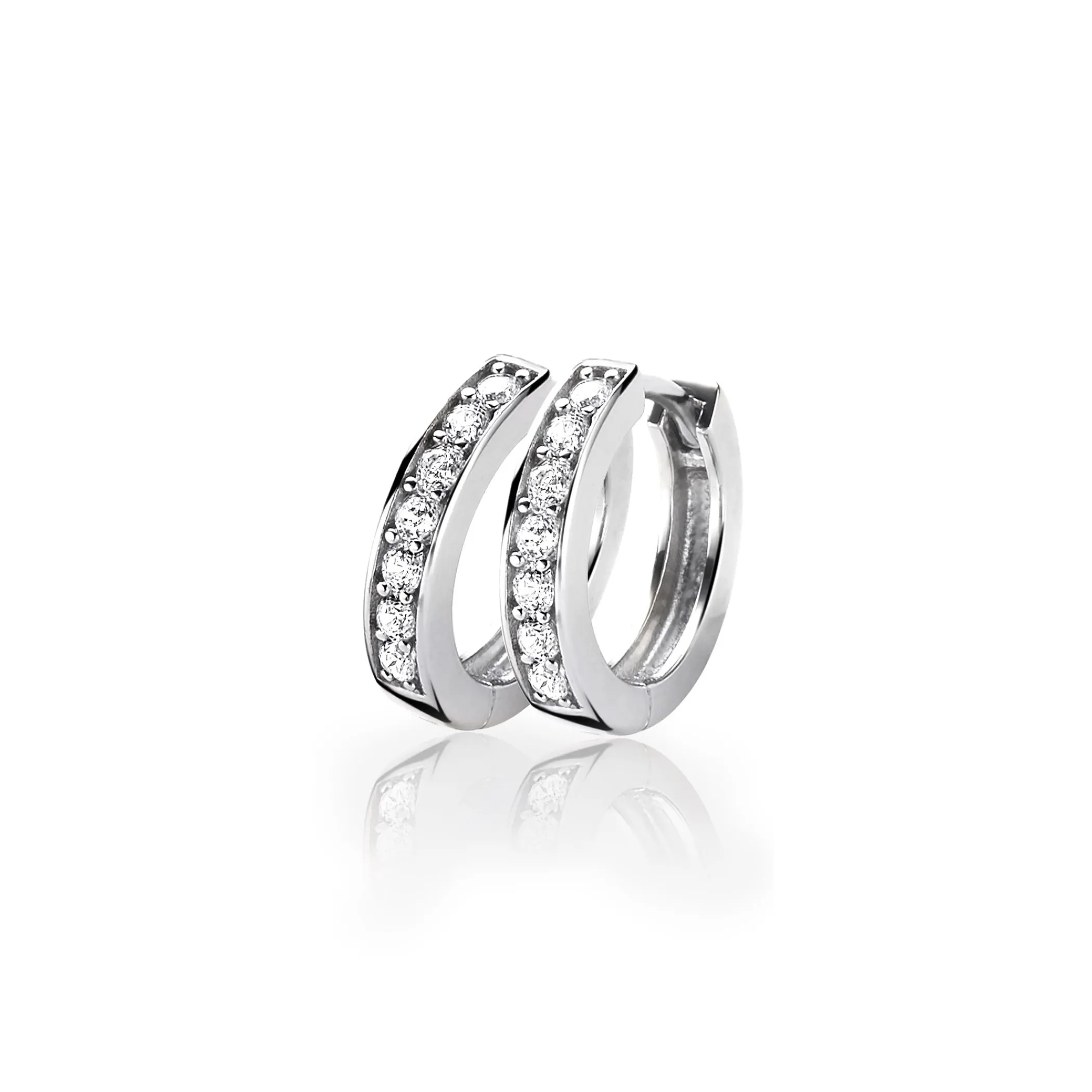 Best Zinzi zilveren oorringen 15 x 3mm witte zirconia's met luxe klapsluiting ZIO191Z