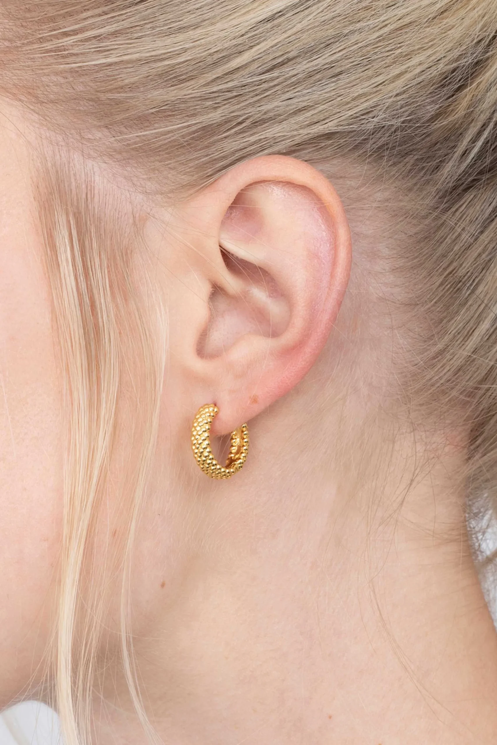 Discount Zinzi zilveren oorringen 17x4mm geel verguld bolletjes ZIO1968CRG