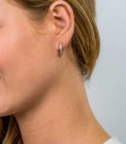 Online Zinzi zilveren oorringen 17 x 3mm witte zirconia's met luxe klapsluiting ZIO186Z