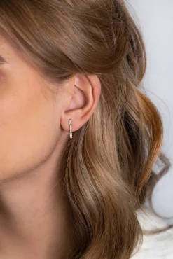New Zinzi zilveren oorstekers staafje 17mm bezet met witte zirconia's ZIO2077