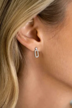 Hot Zinzi zilveren oorstekers (13mm) met een open ovale vorm bezet met witte zirconia's ZIO2398