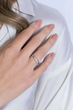 Hot Zinzi zilveren ring met grote ovale schakel witte zirconia's ZIR2114