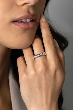 Discount Zinzi zilveren ring met rolex-style schakels en de middenbaan bezet met witte zirconia's 5mm breed ZIR2504