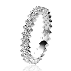 Sale Zinzi zilveren ring met smalle rechthoekjes, trapsgewijs naast elkaar geplaatst en schitterend bezet met witte zirconia's 4mm breed ZIR2547