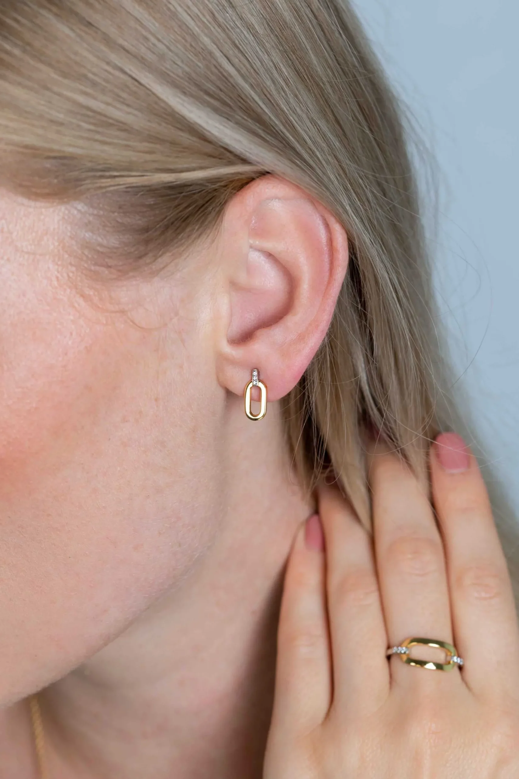New Zinzi zilveren ring ovaalvorm met witte zirconia's ZIR2248