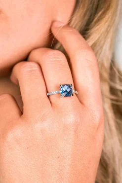Outlet Zinzi zilveren ring vierkant blauw wit ZIR1470B