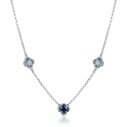Online Zinzi zilveren schakelketting met twee lichtblauwe klavers en een donkerblauwe klaver 42-45cm ZIC2663B