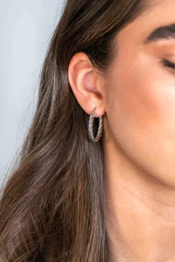 Sale Zinzi zilveren wokkel oorringen met gedraaide buis 26x4mm ZIO2281